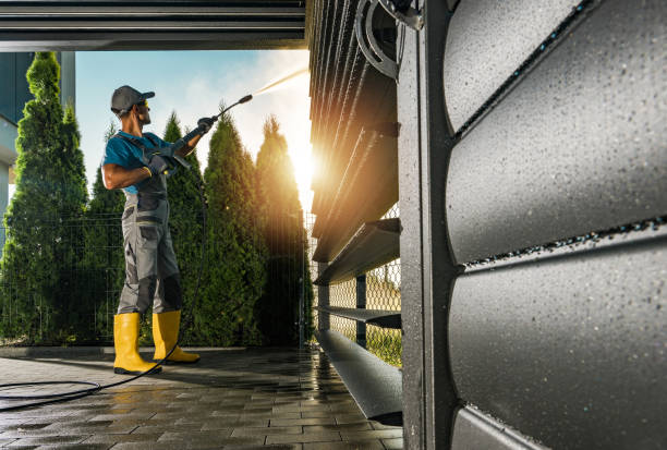 Best Window and Screen Pressure Cleaning in Four Square Mile, CO